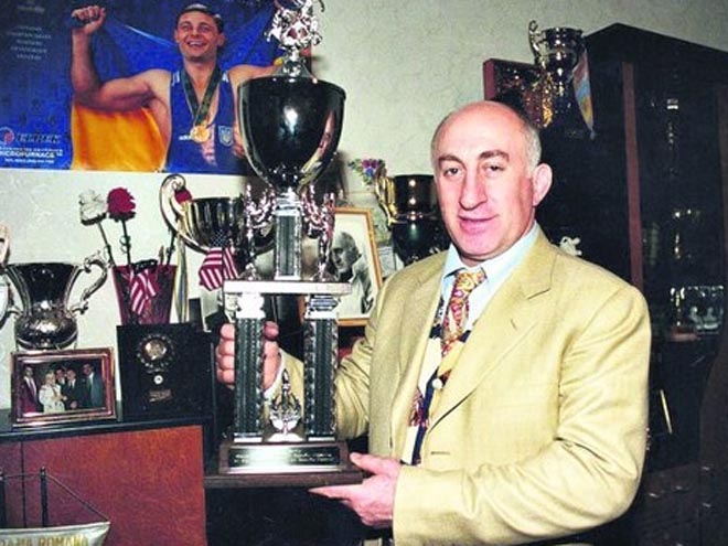 Откровения вдовы легендарного киевского авторитета: " Боря был блондин, совсем не похож на азербайджанцев-брюнетов. Один белый среди черных!"