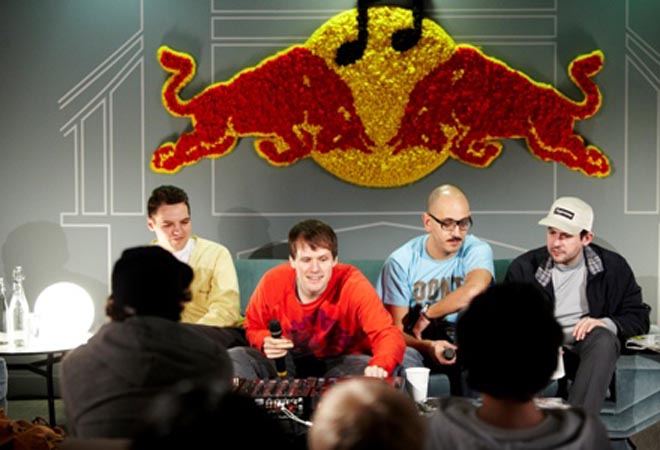 Музыкальная академия Red Bull в Баку с популярным диджеем Fresh (фотосессия)