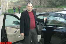 Продюсер мейханачы Намига Гарачухурлу бьет рекорд по смене автомобилей (фотосессия)