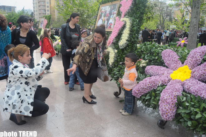 Праздник цветов в Баку (фотосессия)