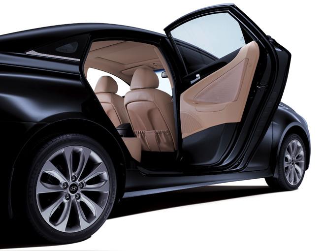 В Баку состоялась презентация седана Hyundai Sonata нового поколения (видео-фотосессия)