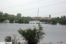 Население пострадавших от стихии регионов Азербайджана нуждается в срочной психологической помощи (фотосессия)