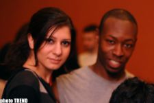 Бакинский урок известного хореографа Бейонсе, Мэрай Кэри, Ашер (фотосессия)