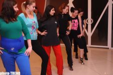 Бакинский урок известного хореографа Бейонсе, Мэрай Кэри, Ашер (фотосессия)