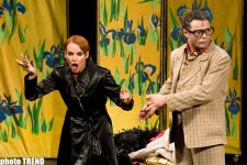 "Знойный" дебют Анфисы Чеховой в Баку (фотосессия)