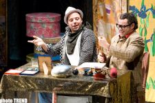 "Знойный" дебют Анфисы Чеховой в Баку (фотосессия)