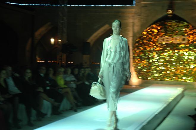 KENZO представил в Баку весенне-летнюю коллекцию известного дизайнера Antonio Marras (фотосессия)