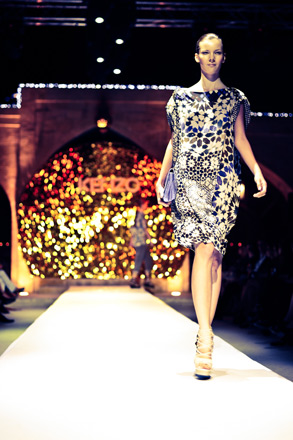 KENZO представил в Баку весенне-летнюю коллекцию известного дизайнера Antonio Marras (фотосессия)