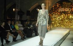 KENZO представил в Баку весенне-летнюю коллекцию известного дизайнера Antonio Marras (фотосессия)