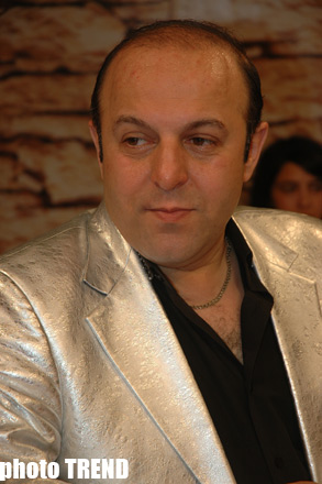 Сына певца Элариза исключили из Государственного Стамбульского университета?