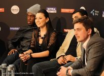 Сафура в черном и парень с голым торсом ( видео-фотосессия)