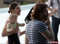 Петр Налич показал жену и дочку