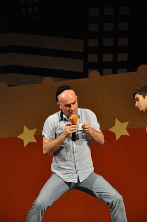 Азербайджанские КВН-щики оставили армян без спонсоров и вышли в полуфинал (фотосессия)