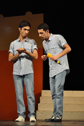 Азербайджанские КВН-щики оставили армян без спонсоров и вышли в полуфинал (фотосессия)