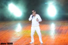 Скандально известный рэпер Гусейн Дарья "воскрес из мертвых" на своем концерте (фотосессия)