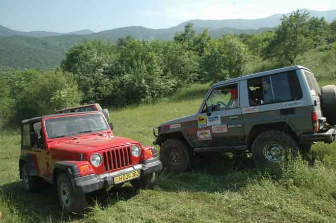 Экстрим! Путешествие по бездорожью и без дорог в Азербайджане (фотосессия)