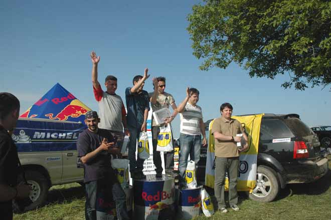 Экстрим! Путешествие по бездорожью и без дорог в Азербайджане (фотосессия)