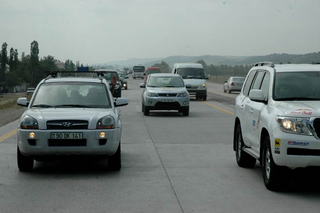 Экстрим! Путешествие по бездорожью и без дорог в Азербайджане (фотосессия)