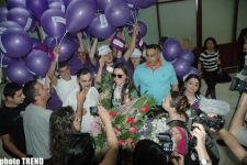 Сафура вернулась в Баку: "Если бы голосование проходило предельно честно, мы должны были бы занять первое место" (фотосессия)