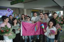 Сафура вернулась в Баку: "Если бы голосование проходило предельно честно, мы должны были бы занять первое место" (фотосессия)