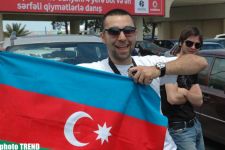 Сафура вернулась в Баку: "Если бы голосование проходило предельно честно, мы должны были бы занять первое место" (фотосессия)