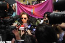 Сафура вернулась в Баку: "Если бы голосование проходило предельно честно, мы должны были бы занять первое место" (фотосессия)