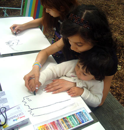 Подарок детей из Ассоциации азербайджанцев Нью-Йорка ко Дню республики (фотосессия)