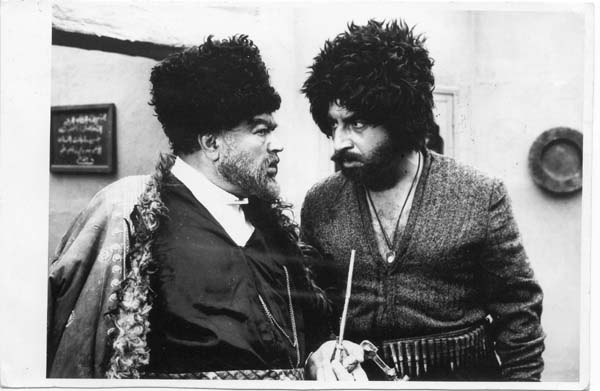 Антитабачный закон парламента Азербайджана может изуродовать фильмы, или Муслим Магомаев в "мозаике" (фотосессия)