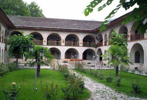 Названы наиболее посещаемые в летний туристический сезон регионы Азербайджана