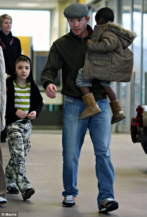 Самые стильные звездные отцы (фотосессия)