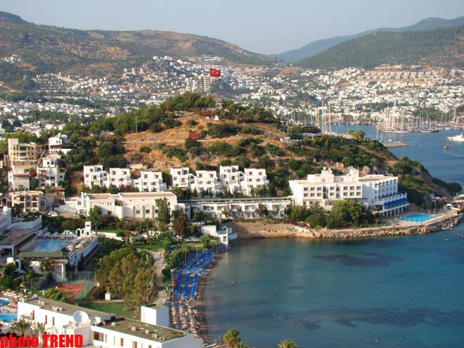 Путешествие Аян Бабакишиевой в столицу турецкого "лазурного побережья" Бодрум (фотосессия)