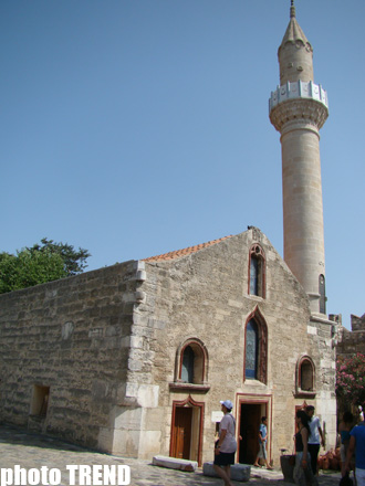 Путешествие Аян Бабакишиевой в столицу турецкого "лазурного побережья" Бодрум (фотосессия)