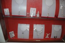 Азербайджанским модницам - золотая классика уступает место элегантности и шику (фотосессия)