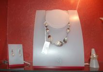 Азербайджанским модницам - золотая классика уступает место элегантности и шику (фотосессия)