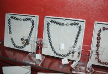 Азербайджанским модницам - золотая классика уступает место элегантности и шику (фотосессия)