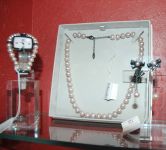 Азербайджанским модницам - золотая классика уступает место элегантности и шику (фотосессия)