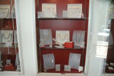 Азербайджанским модницам - золотая классика уступает место элегантности и шику (фотосессия)