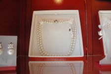 Азербайджанским модницам - золотая классика уступает место элегантности и шику (фотосессия)