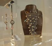 Азербайджанским модницам - золотая классика уступает место элегантности и шику (фотосессия)