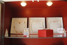 Азербайджанским модницам - золотая классика уступает место элегантности и шику (фотосессия)