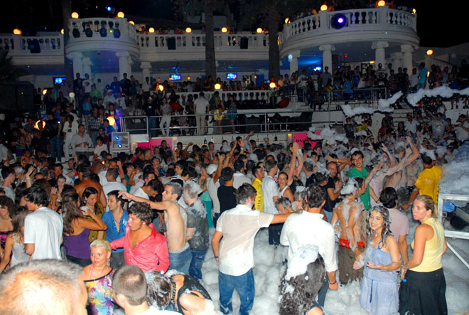 БОДРУМ - в столице турецкой тусовки: ночная жизнь, вопреки запрету мэрии (часть вторая, фотосессия)