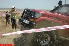Off-road в Баку по дороге, которой нет (фотосессия)