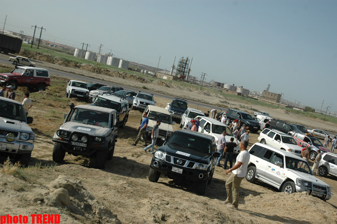Off-road в Баку по дороге, которой нет (фотосессия)