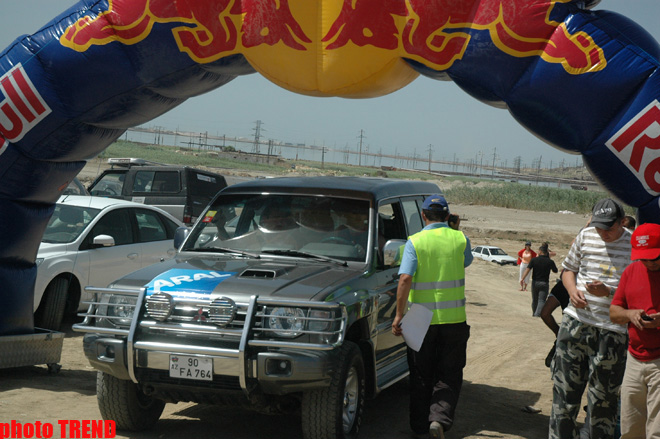 Off-road в Баку по дороге, которой нет (фотосессия)