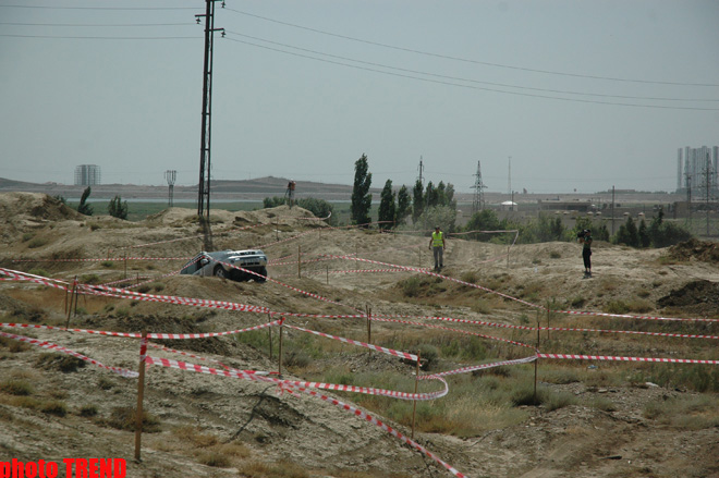 Off-road в Баку по дороге, которой нет (фотосессия)