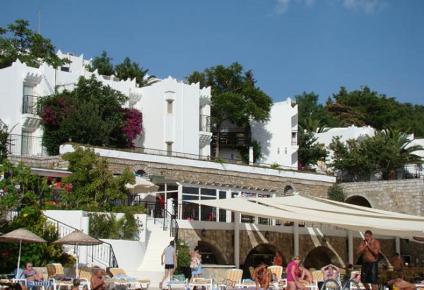 Путешествие Аян Бабакишиевой в столицу турецкого "лазурного побережья" Бодрум (фотосессия)