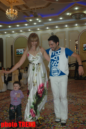 Уроки танца певцу Кериму от танцовщицы Марьям Сулеймановой (фотосессия)