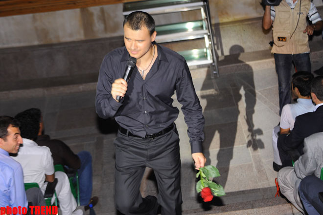 THANK YOU  EMIN! Класс от Эмина Агаларова в Баку: "Я горжусь тем, что я - азербайджанец!" (фотосессия)