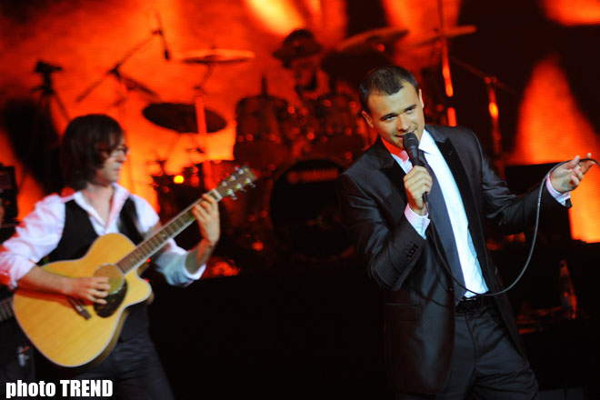 THANK YOU  EMIN! Класс от Эмина Агаларова в Баку: "Я горжусь тем, что я - азербайджанец!" (фотосессия)
