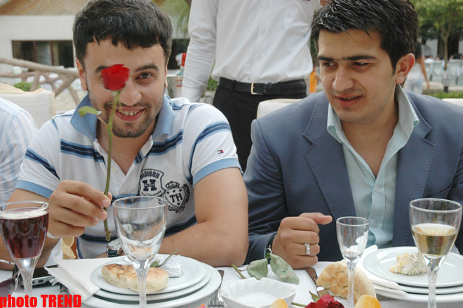 Прикол-тайм! Я ведь нахлебник! - певец Замиг Гусейнов (фотосессия)